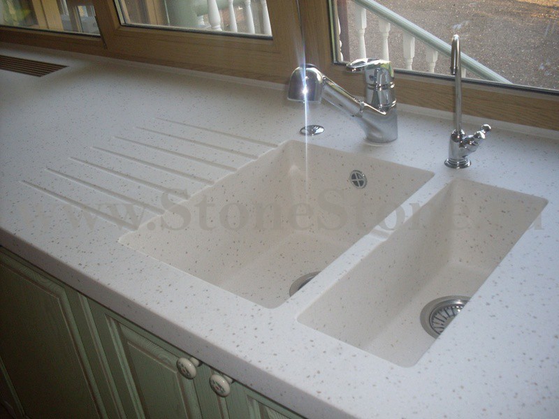 ����� �� �������������� ����� Corian Everest