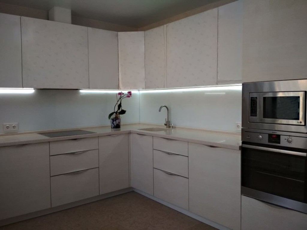 ���������� �� �������������� ����� Staron Pebble PS820 (Saratoga)